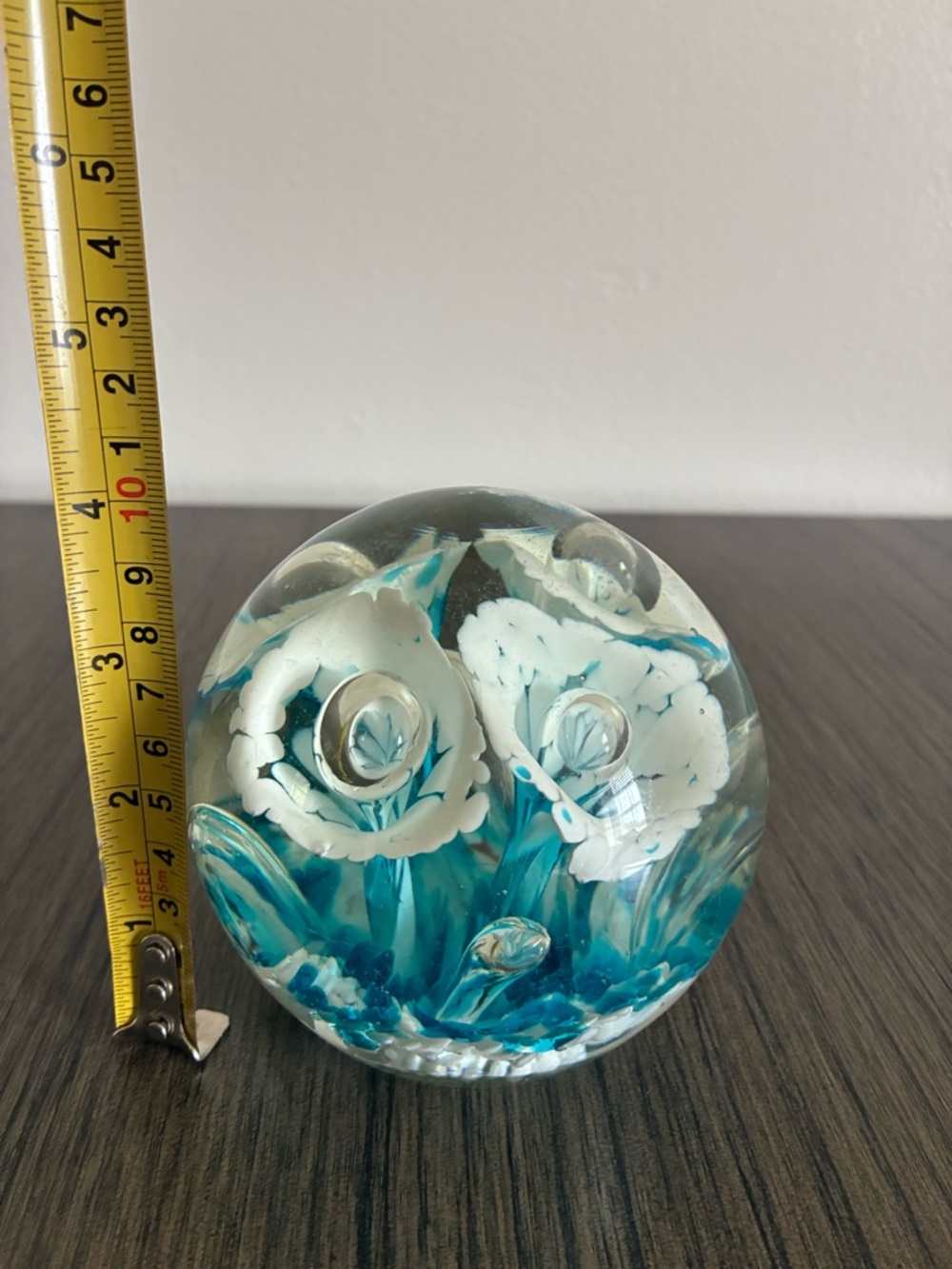 VTG LIGHT BLUE FLORAL ART GLASS PAPERWEIGHT - Picture 3 of 6